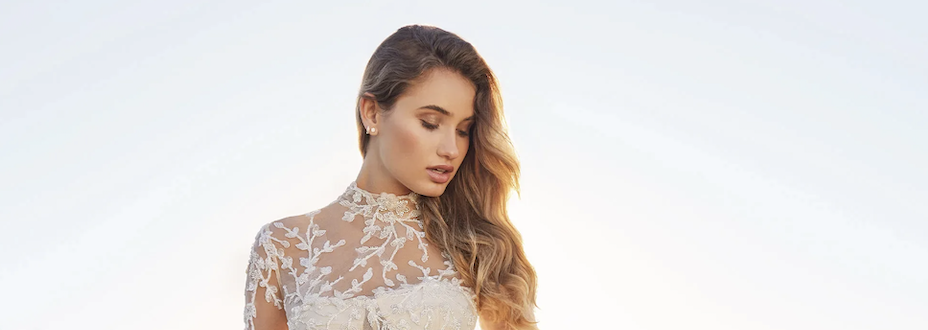Chic Coverage: Top Sleeve Styles Transforming Modern Wedding Dresses. Desktop Image